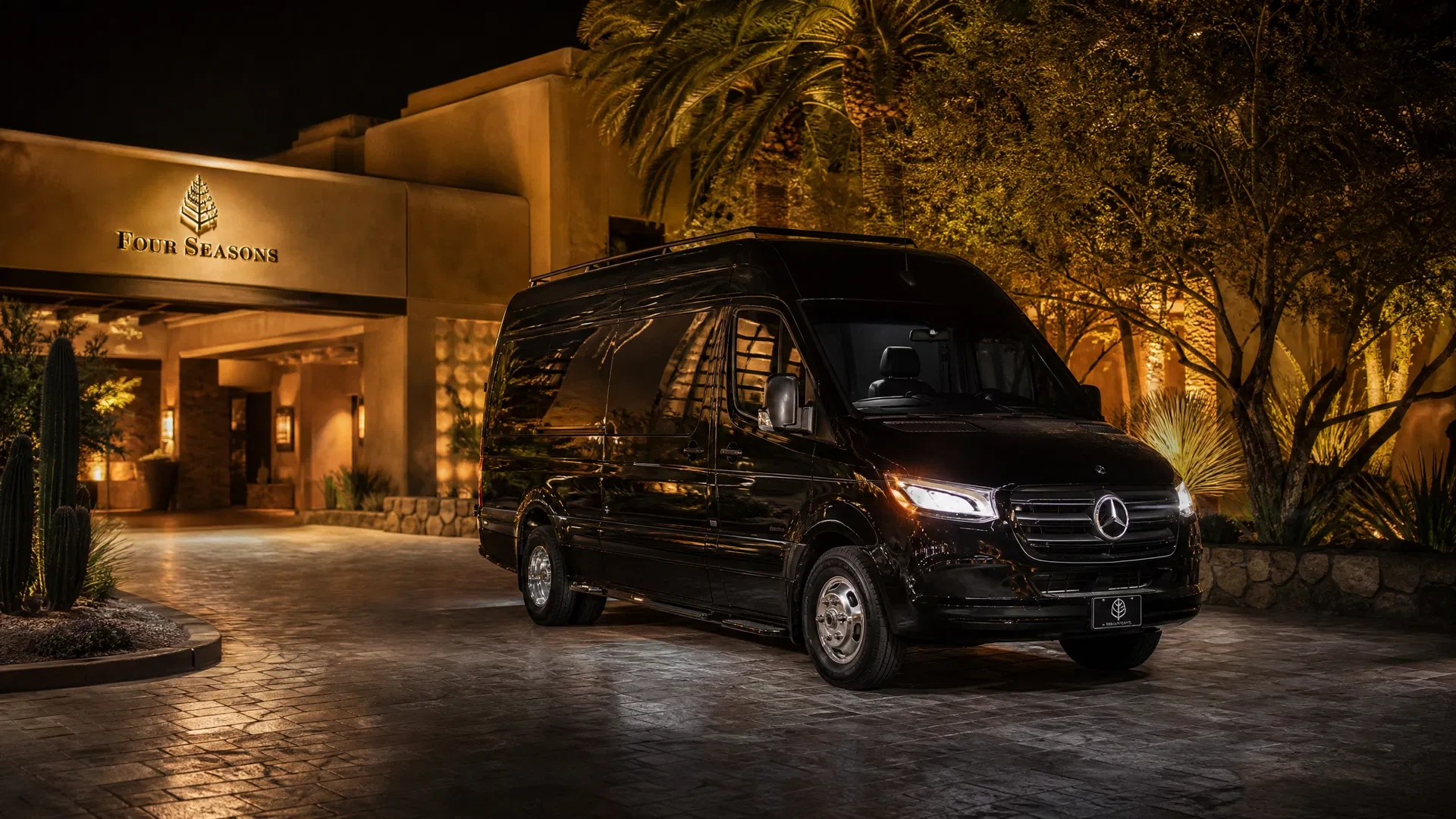 Christmas Lights Tour Transportation Phoenix: Magical Holiday Displays